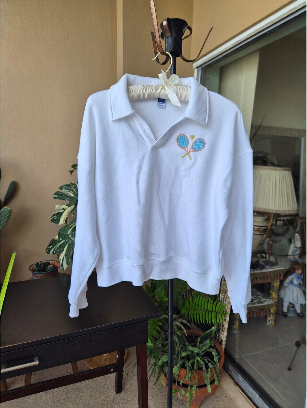 Old Navy Girls XL 14-16 White Tennis Racquet Embroidered Collared Sweatshirt